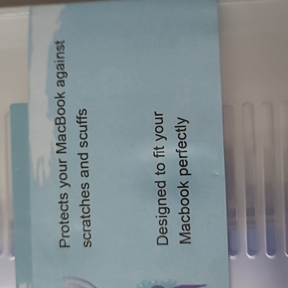 MacBook Cover NWT - Picture 5 of 8